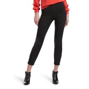 Hue pinstripe leggings with zipper detail